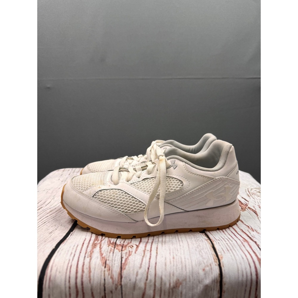 Under Armour Womens White Gum Sole Mesh Sneakers‎ 3028388-100 Size 8.5